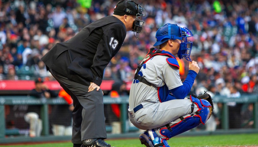 Jeff Hoffman Strengthens Blue Jays Bullpen with Three-Year Contract