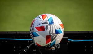 Arsenal Faces Fixture Fiasco: Balancing Act Between Men's and Women's Games
